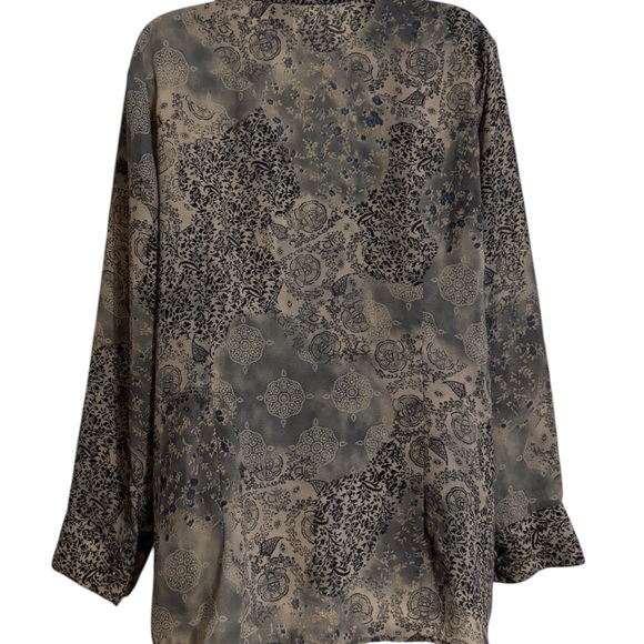 Lane Bryant Gray Subtle Print Blouse   PLUS:  18/20   #Q - Picture 5 of 10